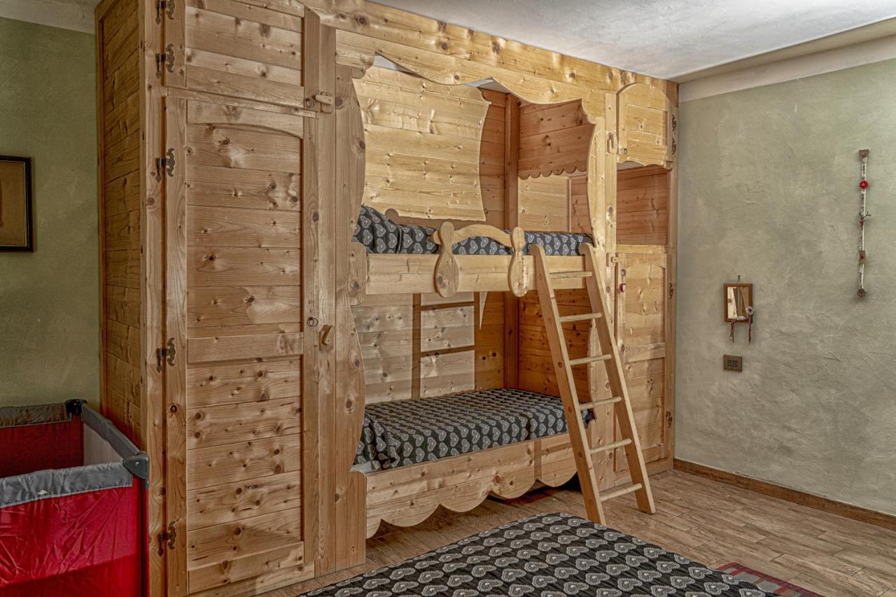Chevres A Cheval - Apartment Aosta Exteriér fotografie